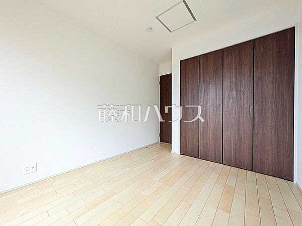 寝室を拡大表示