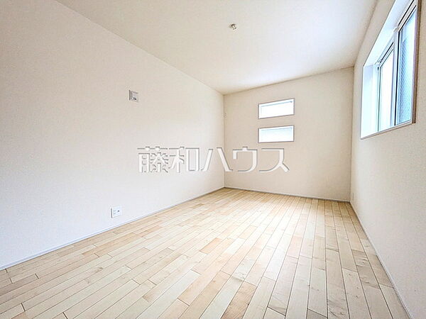 寝室を拡大表示
