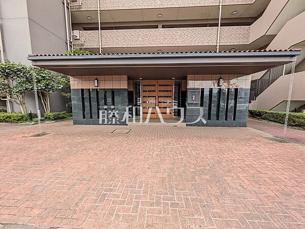 エントランスを拡大表示