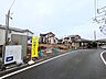 外観：接道状況および現場風景　【多摩市連光寺2丁目】