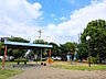 周辺：中東公園 (940m)