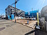 外観：接道状況および現場風景　【日野市多摩平5丁目】