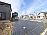 外観：8号地　現地写真　【日野市西平山3丁目】周囲に高い建物のないエリアのため、空が大きく感じます。