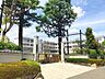 周辺：調布市立深大寺小学校 (600m)