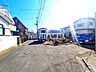 外観：接道状況および現場風景　【府中市新町2丁目】