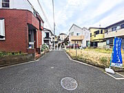 接道状況および現場風景　【富士見市諏訪1丁目】 平日のご案内も可能です。まずはお気軽にお問合せ下さいませ。