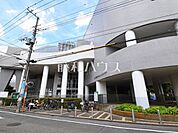 滝山図書館 (680m)