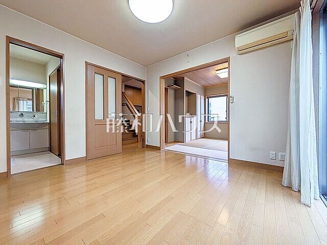 リビング/ダイニング 東久留米市下里3丁目