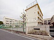 練馬区立貫井中学校 (450m)