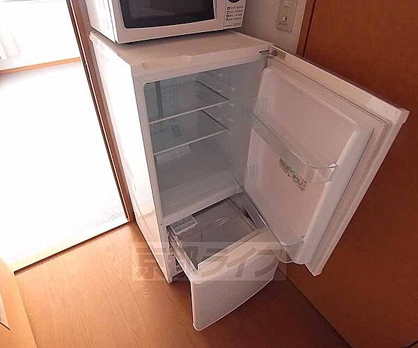 画像10:備え付きの冷蔵庫です。