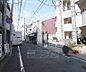 周辺：前の道路です。