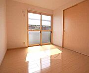広々とした部屋です。