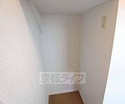 冷蔵庫を置くスペースです。
