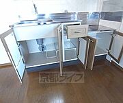 キッチン収納もたっぷりですね