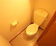 清潔感のあるトイレです。