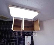 キッチン上部の収納です