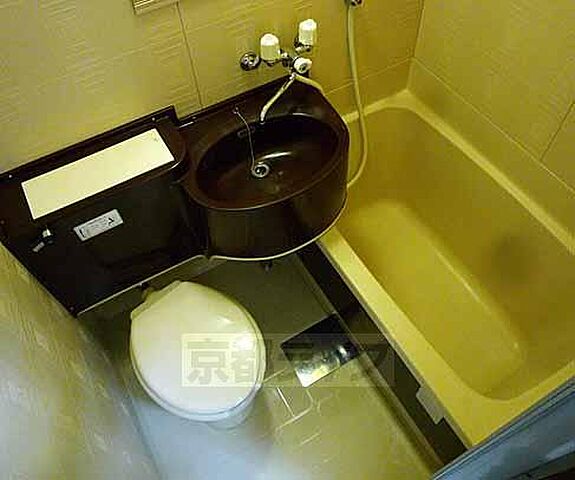 浴室