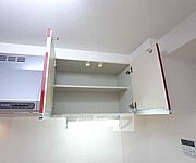 キッチン上の収納です。