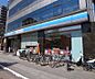 周辺：ローソン堀川高辻店まで61m 堀川通に面しています。