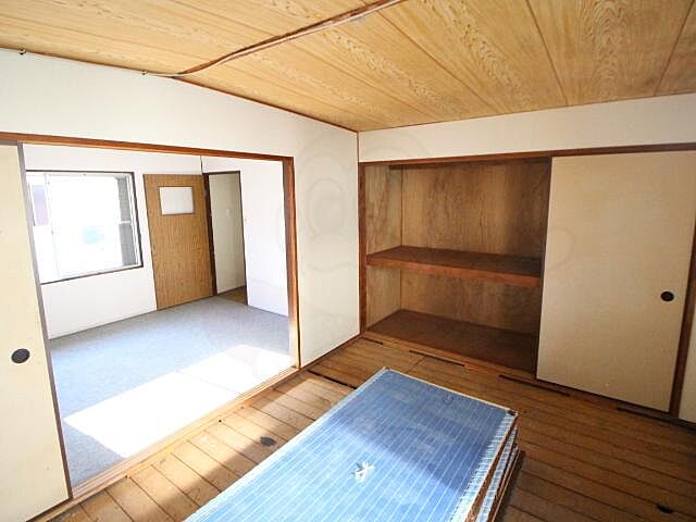 寝室