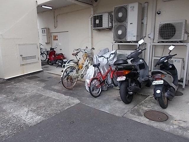 その他