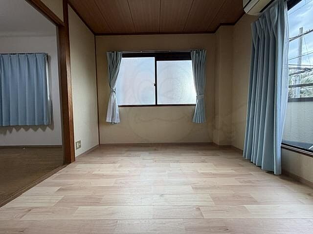 寝室