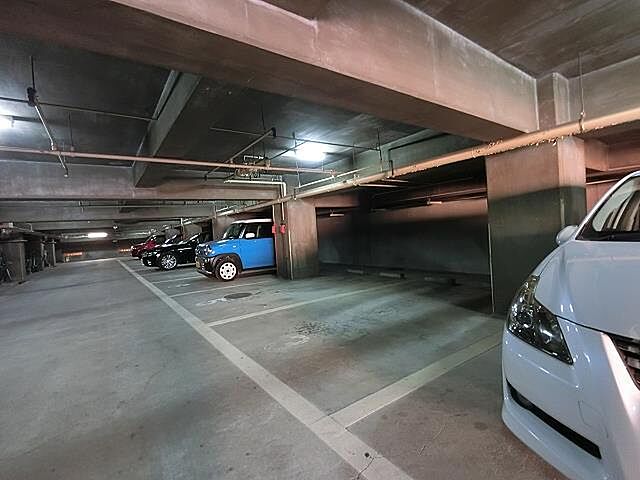 6 / 9