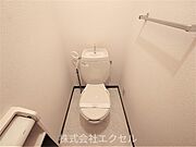 清潔感のあるトイレです。