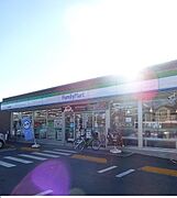 ファミリーマートまで450m
