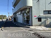 バス通り面です。