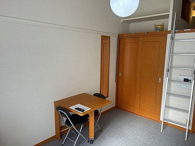 寝室