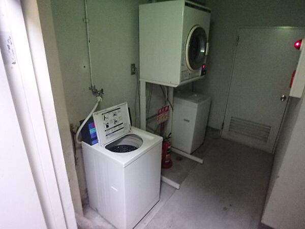 画像20:洗濯機と乾燥機です