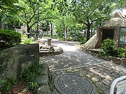 東山貝塚公園　580ｍ