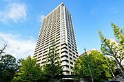 豊かな居住性とクオリティが見事に調和した住空間は住まうことの喜びを感じさせてくれます。