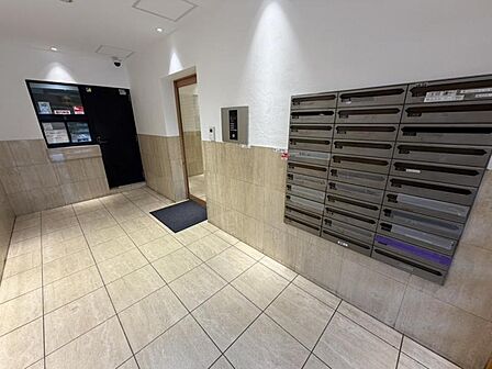マンションならではの防犯性の高さも住宅選びの大切な要素ですね。