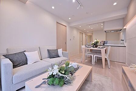 【家具・小物は販売価格に含まれません】話に夢中になりすぎて、時間を忘れてしまう。そんな束の間の幸せを感じられる空間です。
