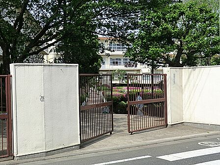 大田区立東調布中学校　780ｍ