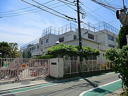 大田区立多摩川小学校　790ｍ