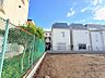 外観：各棟によって暖かい日差しの入り方・見え方も違うお住まい。