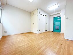 戸田ルーベンス 403 4階ワンルームのリビング/ダイニング