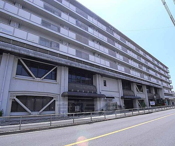 画像10:京都市西京区役所まで1900m 上階はＵＲ上桂になっております。ＵＲも京都ライフ桂店へお任せ下さい