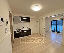 JR山陰本線 亀岡駅 徒歩5分の賃貸マンション 4階1LDKのリビング/ダイニング