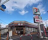 セブンイレブン京都下津林水掛町店まで440m 美味しいお弁当ならセブンイレブン。角地にあって入りやすい