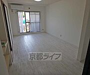 用途多彩なフローリングのお部屋です