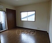 落ち着いた雰囲気のお部屋です