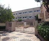 太秦小学校まで790m 広隆寺を南に下がったところにございます。警察署も近いです。