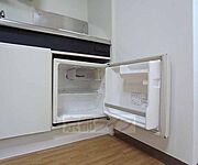 備え付きの冷蔵庫です。