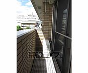 奥行きのあるバルコニーです