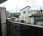 広々とした部屋です。