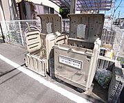 敷地内ゴミ捨て場もございます。